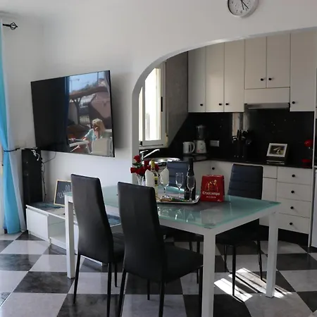 Athos, Mit Pool,dachterasse, Und Bergblick In San Juan De Terreros Apartment Pulpi